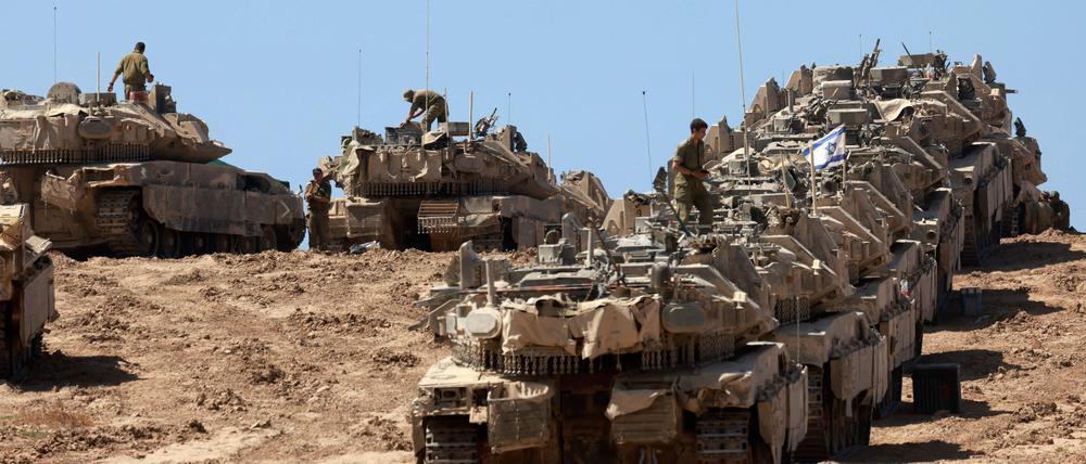 Israels Armee rückt vor.