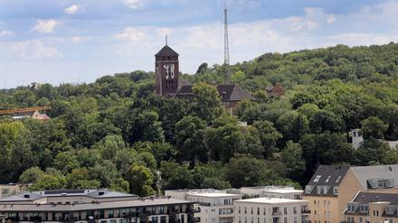 Brauhausberg Potsdam. Blick auf das ehemalige Landtagsgebäude.
