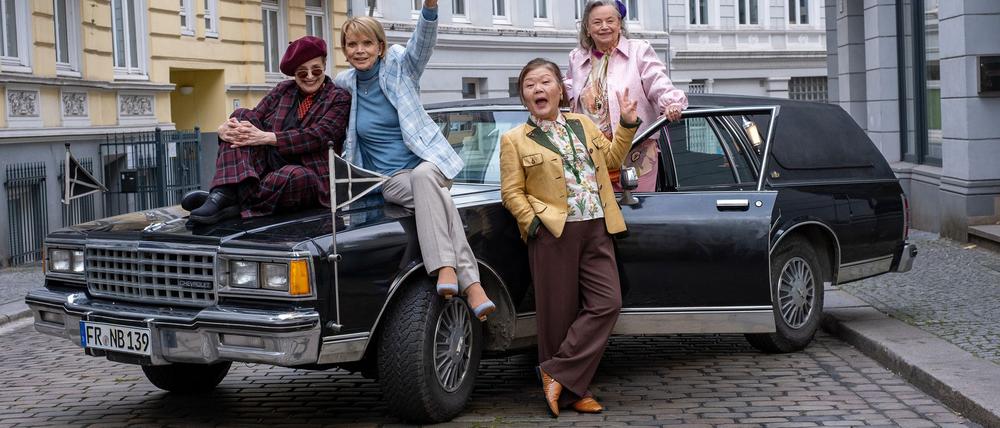 Gut gelaunt und mit einer Mission: Katharina Thalbach, Uschi Glas, Soogi Kang und Ursula Werner als Rentnerinnen-Quartett.