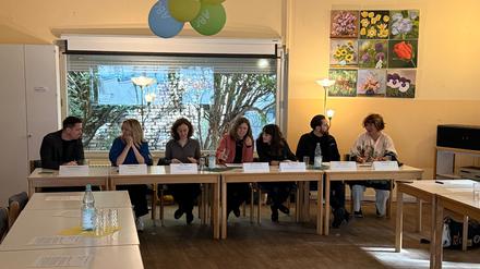 Pressekonferenz des Bezirks am Görlitzer Park. 