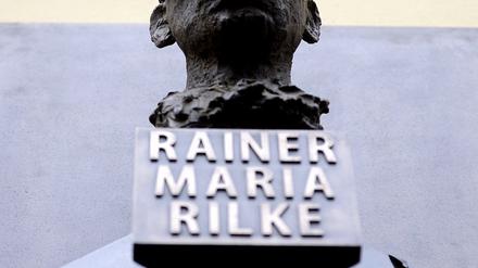 Rainer Maria Rilke ist einer der bekanntesten Dichter deutscher Sprache. (Archivbild)