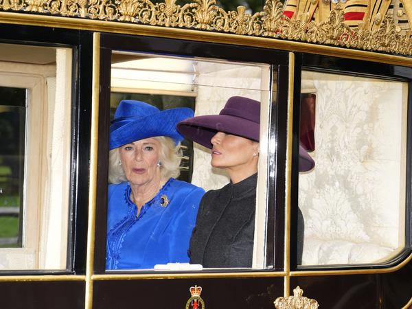 Queen Camilla and First Lady Melania Trump talk during the carriage procession to Windsor Castle, Berkshire, ahead of the ceremonial welcome on day one of the US President's second state visit to the UK. Picture date: Wednesday September 17, 2025.    Jordan Pettitt/Pool via REUTERS  