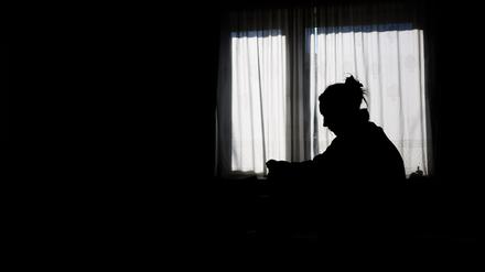 Die EU-Kommission hat ein neues Medikament gegen Wochenbettdepressionen zugelassen. (Symbolbild) 