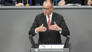 Friedrich Merz in der 24. Sitzung des 21. Deutschen Bundestages im Reichstagsgebäude.