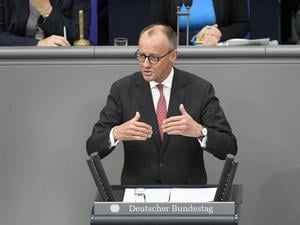 Friedrich Merz in der 24. Sitzung des 21. Deutschen Bundestages im Reichstagsgebäude.
