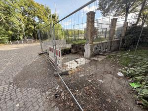 Die Fundamente für die Umzäunung des „Görlis“ stehen bereits. 