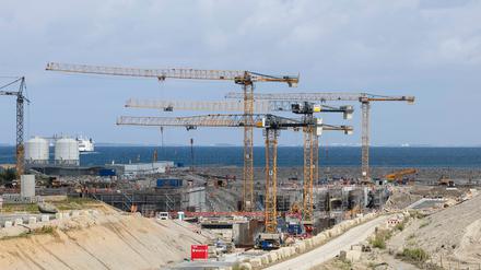 Die Betreibergesellschaft des geplanten Fehmarnbelttunnels berichtet von Schwierigkeiten. (Archivbild)
