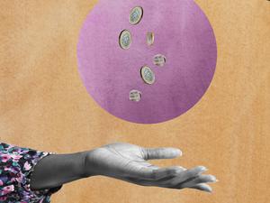 hands giving money