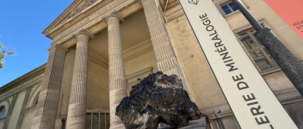 Die Galerie de Mineralogie des  Naturkundemuseums ist nach einem Diebstahl geschlossen. Unbekannte haben aus dem Pariser Naturkundemuseum (Muséum National d’Histoire Naturelle, MNHN) mehrere Goldnuggets gestohlen. 