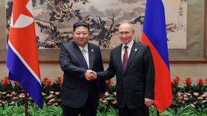 Der Machthaber in Nordkorea Kim Jong Un und der russische Präsident Wladimir Putin.