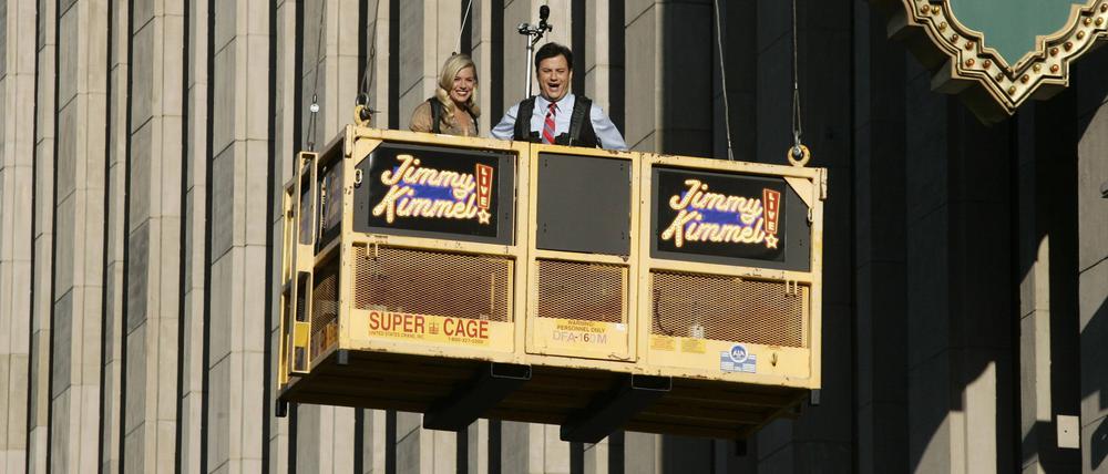 Jimmy Kimmel mit der Schauspielerin Siena Miller. 
