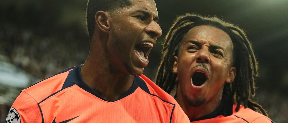 Marcus Rashford (links) traf doppelt für den FC Barcelona