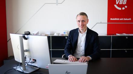 Der neue VBB-Chef Christoph Heuing geht davon aus, dass die Tickets für Busse und Bahnen auch in den nächsten Jahren teurer werden. (Archivbild)