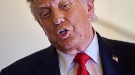 Trump beschwert sich öfter über kritische Berichterstattung über ihn. 