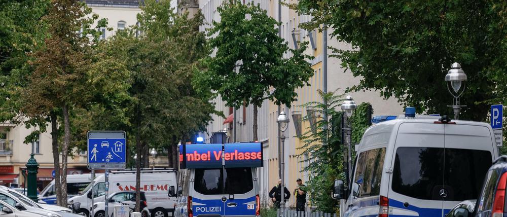 Die Evakuierung von rund 12.400 Menschen rund um den Fundort einer Weltkriegsbombe in Spandau sind abgeschlossen.