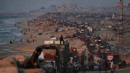 Seit Tagen flüchten Menschen aus der Stadt Gaza. (Archivbild)