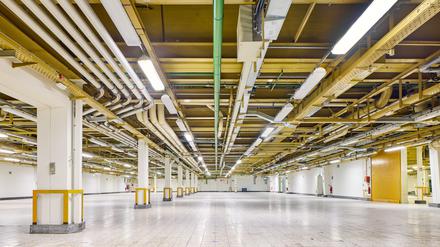 Fotos von der Eröffnung von NLND Berlin auf dem Areal der ehemaligen Zigarettenfabrik von Philip Morris in Berlin Neukölln am 18. September 2025. 