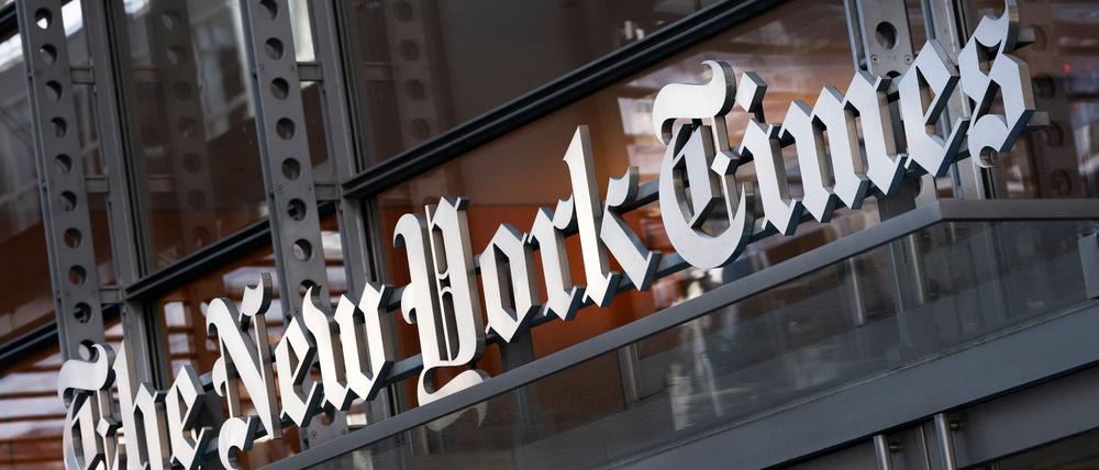 US-Präsident Donald Trump hat eine Milliarden-Klage gegen die renommierte „New York Times“ eingereicht - doch ein Gericht weist die zunächst ab. (Archivbild)