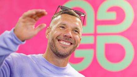 Lukas Podolski freut sich über die Entwicklung seines Herzensclubs 1. FC Köln.