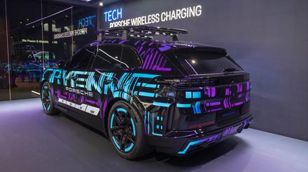Porsche Cayenne Electric auf der IAA in München.
