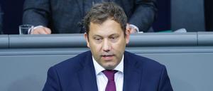 18.09.2025, Berlin: Lars Klingbeil (SPD), Bundesminister der Finanzen, spricht in der 25. Plenarsitzung der 21. Legislaturperiode im Deutschen Bundestag.