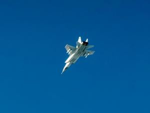 Dieses Bild soll einen russischen MiG-31-Jet über der Ostsee zeigen.