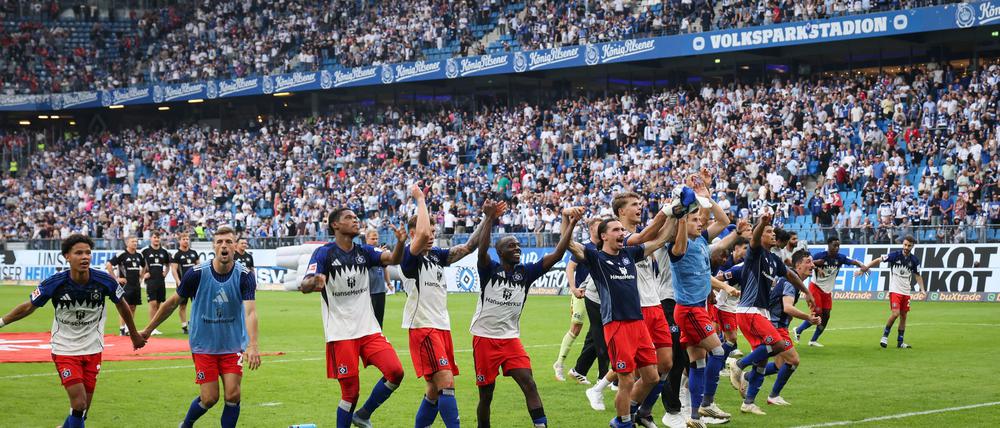 Durften endlich jubeln: die HSV-Spieler 