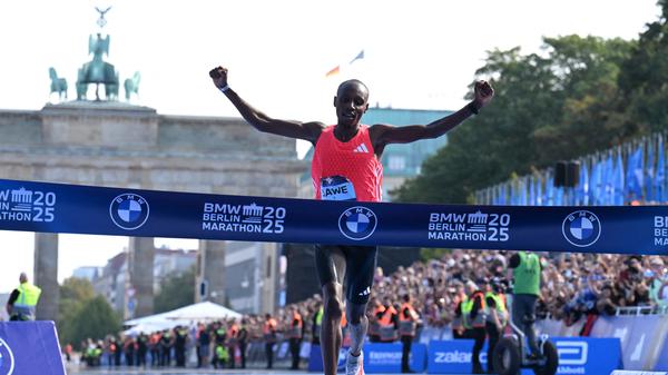 Der Kenianer Sabastian Sawe hat den 51. Berlin-Marathon gewonnen.