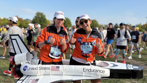 Angereist, um einen Rekord aufzustellen: Michelle Banchy (l.), Katelyn Meidell aus den USA.