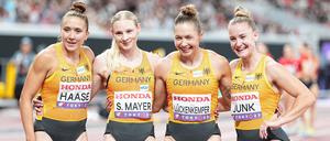 Gewannen WM-Bronze: Rebekka Haase, Sina Mayer, Gina Lückenkemper und Sophia Junk (v. l.).