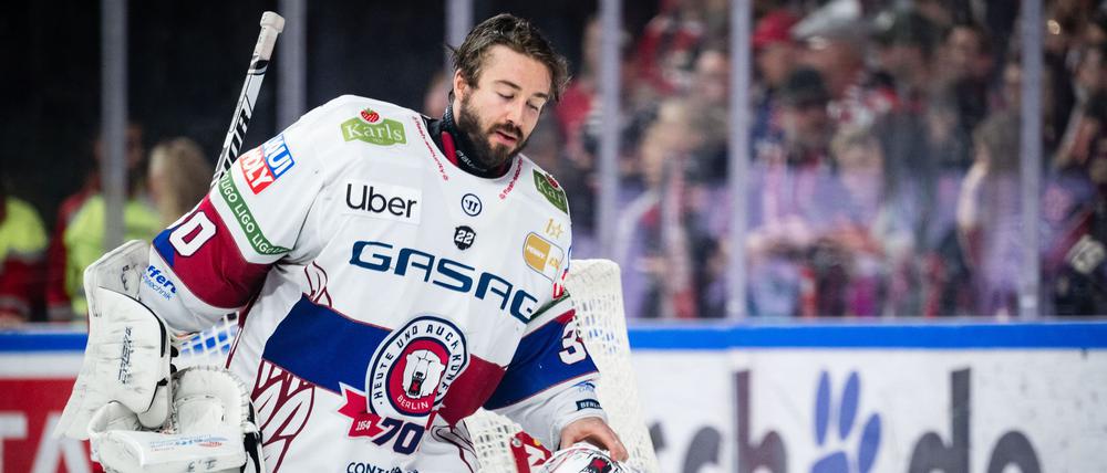 Goalie Jake Hildebrand konnte die klare Niederlage der Eisbären Berlin in Bremerhaven nicht verhindern.