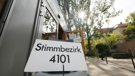 Noosha Aubel (parteilos) und Severin Fischer (SPD) wollen neues Potsdamer Stadtoberhaupt werden.