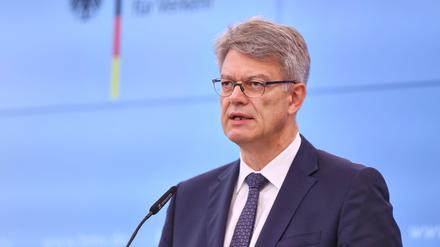 Verkehrsminister Schnieder hat seine neue Bahnstrategie vorgestellt.