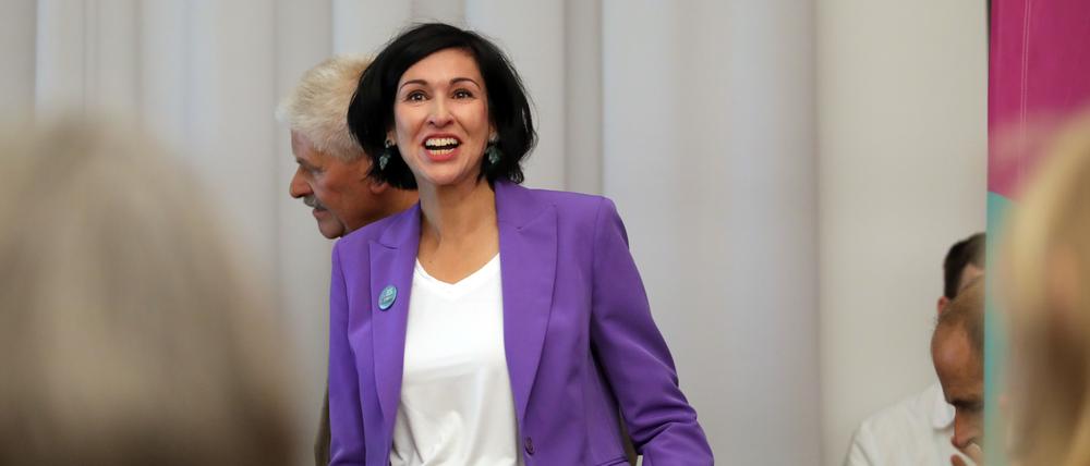 Noosha Aubel (parteilos), die in der ersten Runde der Potsdamer OB-Wahl 2025 gewonnen hat. 