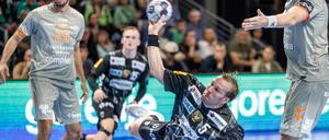 Max Darj (hier im Spiel gegen Aalborg) und die Füchse haben zuletzt zwei wichtige Siege eingefahren. 