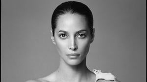 Patrick Demarchelier, Christy and Mouse, 1999, zur Ausstellung "Patrick Demarchelier", 27. September bis zum 15. November 2025, Galerie Camera Work