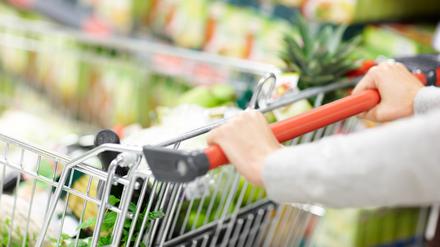 Einkaufen oder der Gang zum Arzt – Soziotherapeuten helfen bei der praktischen Lebensbewältigung.