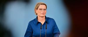 Stefanie Hubig (SPD), Bundesministerin der Justiz und für Verbraucherschutz, spricht während eines Statements zur Festnahme im Fall der Nord-Stream-Sabotage im August 2025.