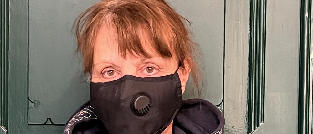 Frau E.-P.  im Bürgeramt Steglitz.