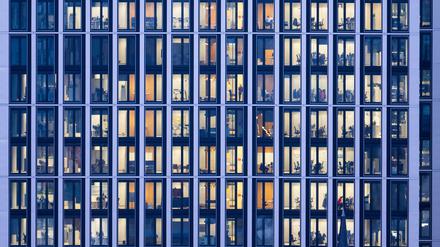 Eine Mehrheit der Arbeitnehmerinnen und Arbeitnehmer arbeitet nach eigenem Bekunden gern – aber am liebsten in Teilzeit (Symbolbild)