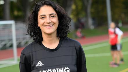 Tuğba Tekkal ist ehemalige Profifußballerin und Menschenrechtsaktivistin.
