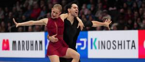 Minerva Hase und Nikita Wolodin starten bei der Nebelhorn Trophy in die olympische Saison.