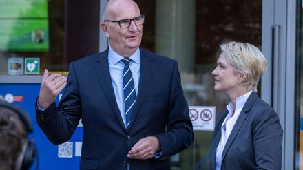 Dietmar Woidke (SPD), Ministerpräsident von Brandenburg, und Manuela Schwesig (SPD), Ministerpräsidentin von Mecklenburg-Vorpommern.