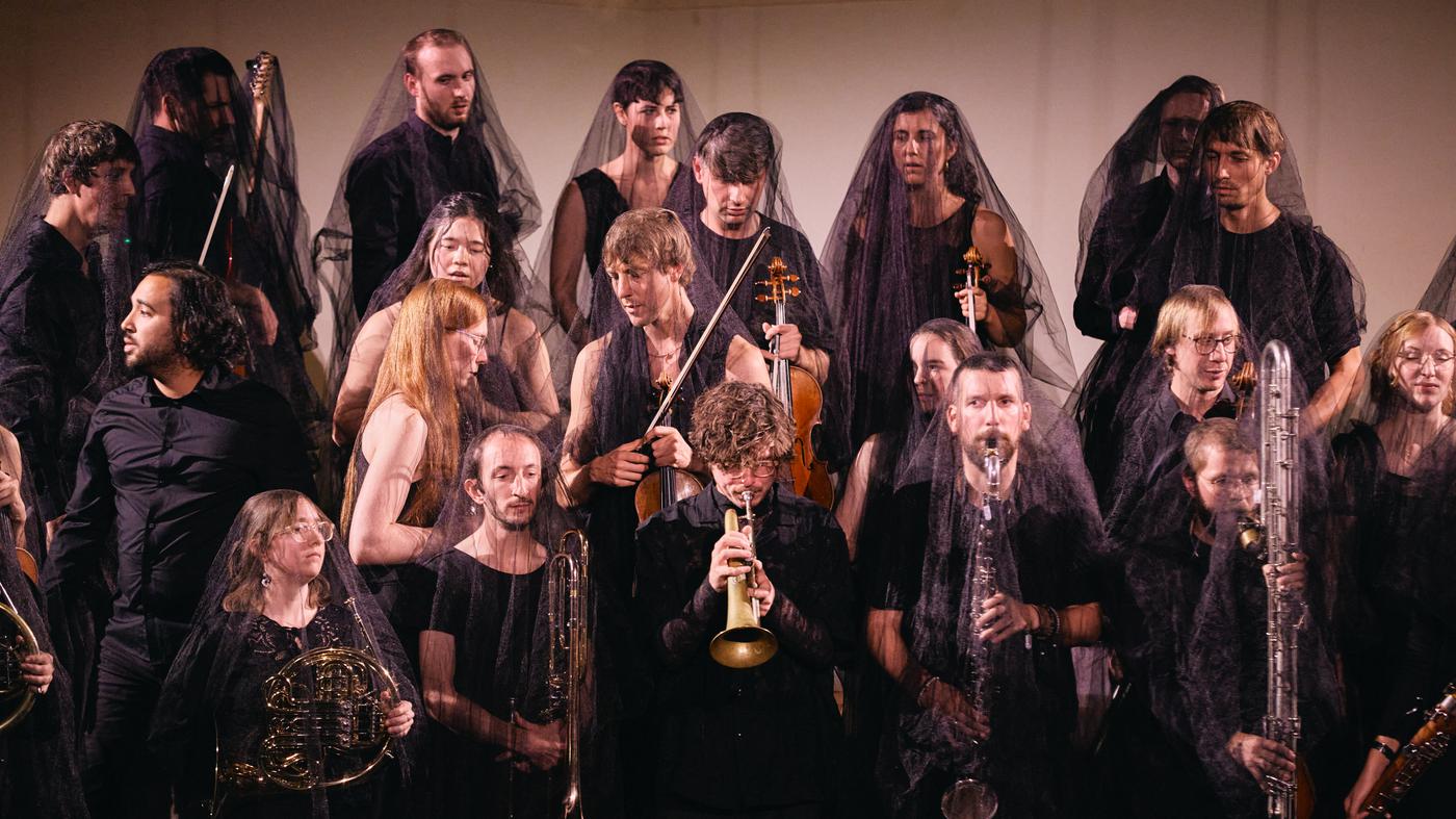 Das-Stegreif-Orchester-beim-Musikfest-Bruckners-Befreiung-aus-dem-Bombast