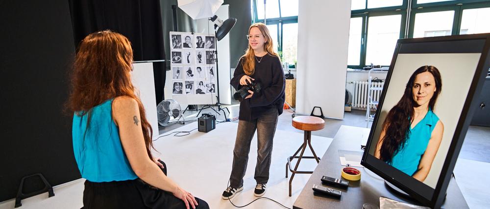 Emily J. (16) ist im ersten Lehrjahr bei Grand Visions in Marzahn.