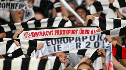 Eintracht Frankfurt muss im Auswärtsspiel in Neapel auf einen großen Teil seiner Fans verzichten