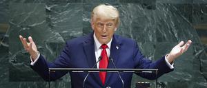 United States President Donald Trump speaks at the UN General Assembly 80th session General Debate in UN General Assembly Hall at the United Nations Headquarters on Tuesday, September 23, 2025 in New York City. PUBLICATIONxNOTxINxUSA NYP20250923705 JOHNxANGELILLO