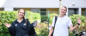 Jo Raflo (links) und Abby Muse sind neu in Berlin.