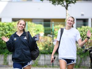 Jo Raflo (links) und Abby Muse sind neu in Berlin.