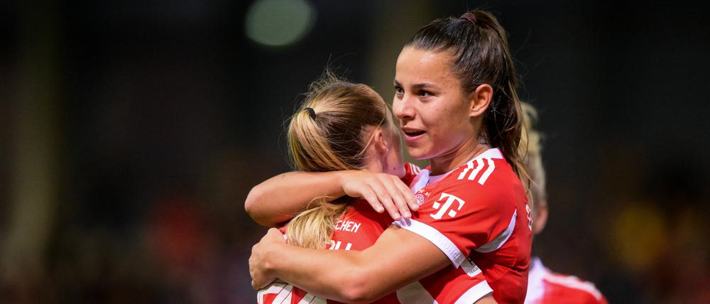 Lena Oberdorf nach vier Bundesliga-Spieltagen Toptorjägerin beim FC Bayern.